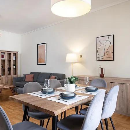 Houseloft White Tower Echo Apartman