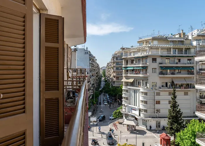 Houseloft White Tower Echo *