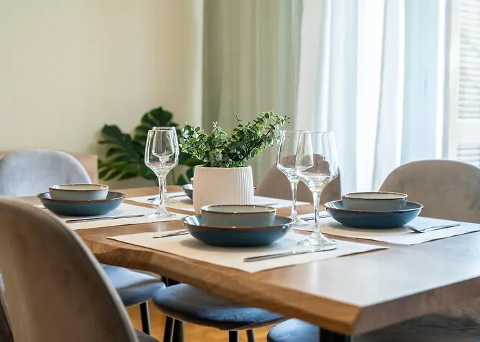 Houseloft White Tower Echo